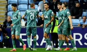 Tottenham hút chết ở Cup Liên đoàn