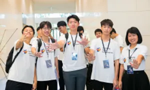 20 đội thi vào chung kết sáng kiến công nghệ cho học sinh Việt